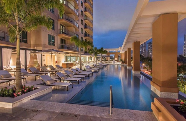 Hilton Grand Island Penthouse: 3BR,3BA, Ocean Views on Waikiki Beach, Luxurious!