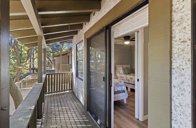 Hilton Head 3BR Retreat – Pool, Dining and Shops