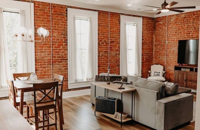 Historic Downtown King Lofts B