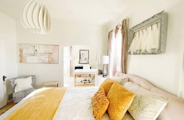 Historic Downtown-Old World Charm-Dining-Coffee