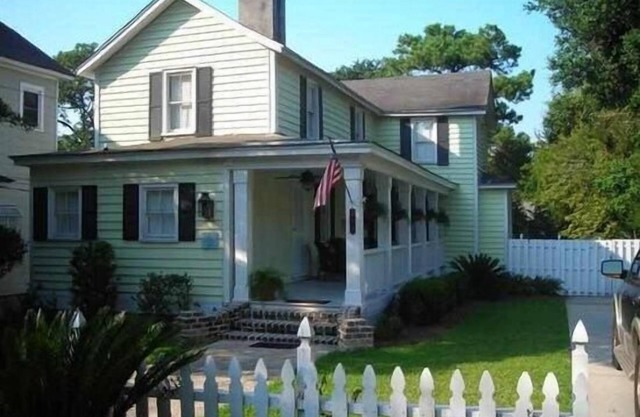Historic Home In Downtown Georgetown, Close To Charleston And Pawleys Island
