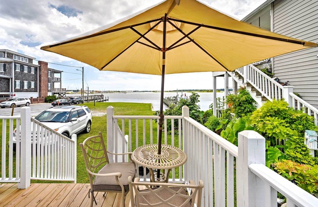 Historic Swansboro Studio w/Intracoastal View!