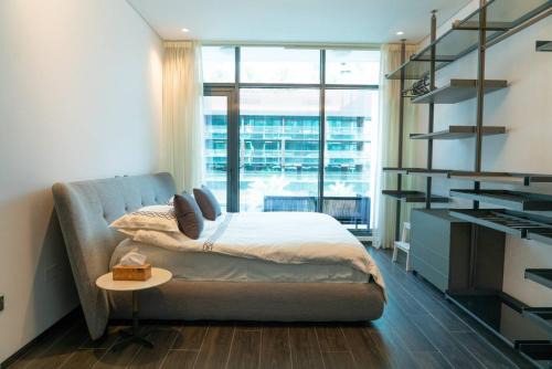 Hive Stayz - 1 Bedroom Canal Harbor Row