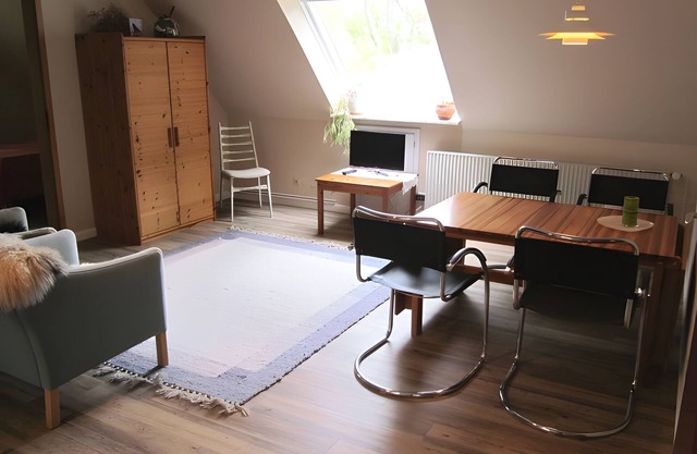 Hof Neudamm Large Holiday Apartment