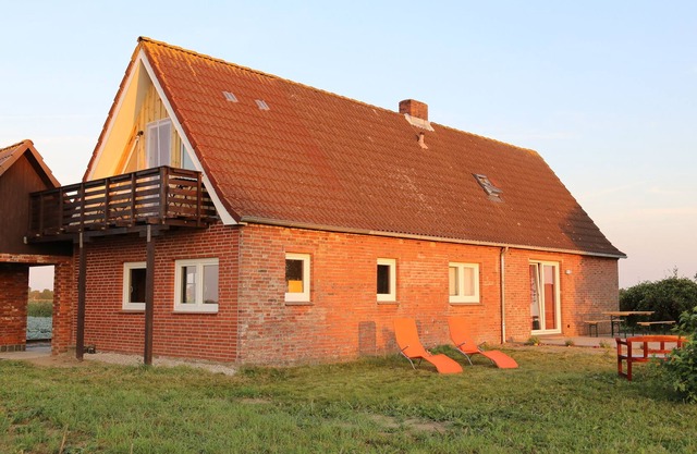 holiday apartment/apt. for 7 guests with 121m² in Österdeichstrich (126418)