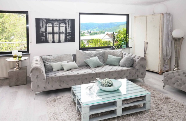 Holiday apartment in a unique panoramic location high up in the Middle Rhine Valley on the edge of the forest with a stream