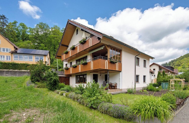 Holiday Apartment 'Abendrot' with Terrace, Shared Garden and Wi-Fi
