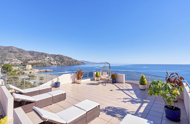 Holiday Apartment 'Argali Beach' close to the Beach with Sea View, Terrace & Wi-Fi