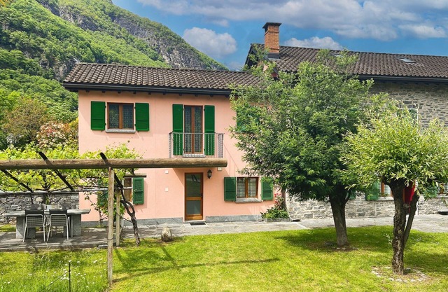Holiday apartment Cevio for 1 - 4 persons with 2 bedrooms - Holiday apartment