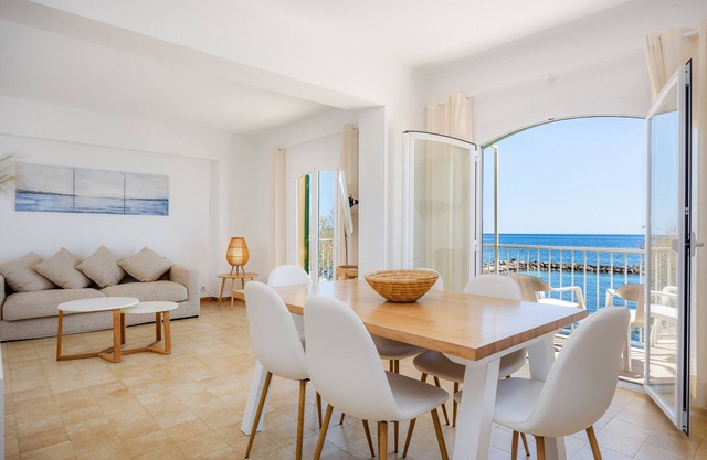 Holiday Apartment "Duplex Voramar Mhm Seafront" with Sea View, Balcony & Wi-Fi