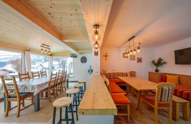Holiday apartment for up to 8 people! No dogs!