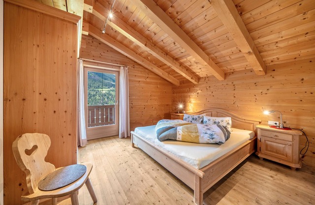 Holiday Apartment Marschalkhof "Ifingerblick" with Mountain View, 3 Balconies & Wi-Fi