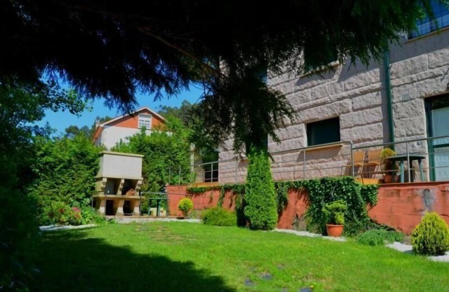 Holiday apartment Poio for 2 - 4 persons with 2 bedrooms - Row house