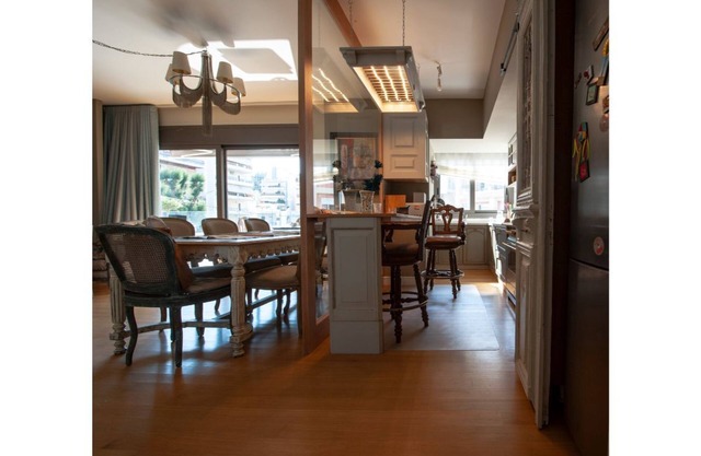 Holiday Apartment Vicky s Art Home with Balcony & Wi-Fi