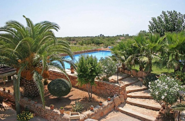 Holiday Apartment with Mountain View & Shared Pool