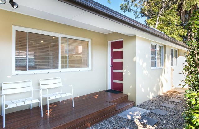 HOLIDAY COTTAGE NEAR COOGEE BEACH