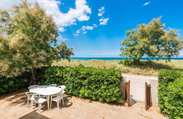 Holiday home on the sea – Casa Son Serra