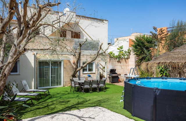 Holiday Home 'Ca Na Clar' with Sea View, Wi-Fi and Air Conditioning