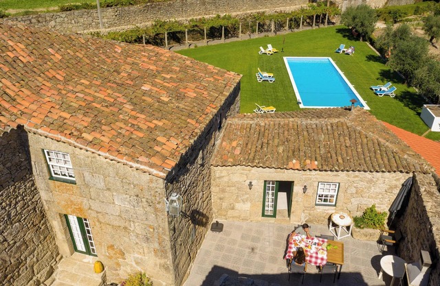 Holiday Home 'Casa Da Cerca' with Mountain View, Wi-Fi and Air Conditioning
