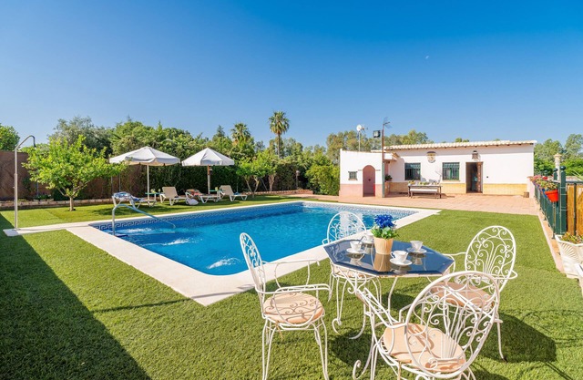 Holiday Home 'Casa Rural Carmo' with Private Pool, Wi-Fi and Air Conditioning