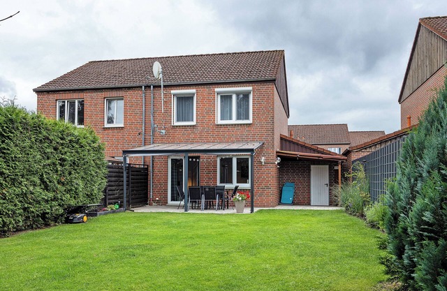 Holiday Home 'Ferienhaus Heide' with Private Terrace and Wi-Fi