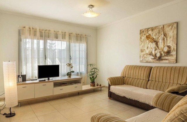 Holiday Home ’Duplex Pedroza’ with Wi-Fi & Garden