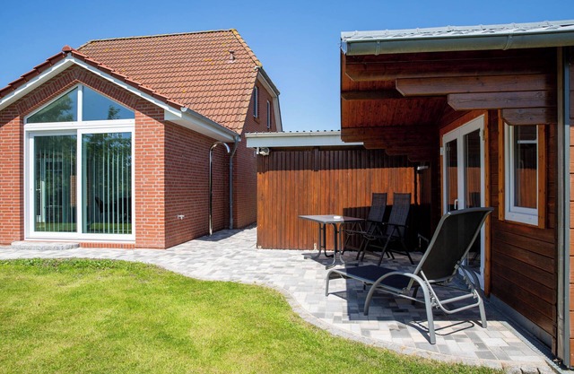 Holiday Home 'Kleine Liebe' with Private Terrace, Private Garden and Wi-Fi