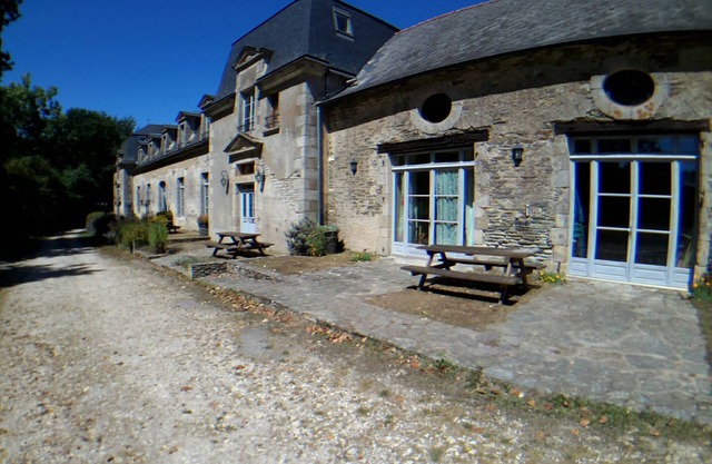 Holiday Home 'Le Crévy - La Calèche - 3 Pers' with Private Terrace, Private Garden, and Wi-Fi