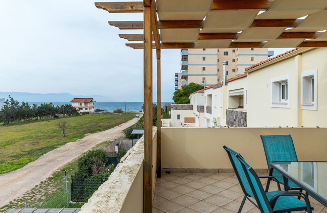 Holiday Home 'Maisonette Maria' with Balcony, Wi-Fi and Air Conditioning