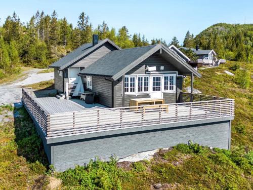 Holiday home Naustbukta II