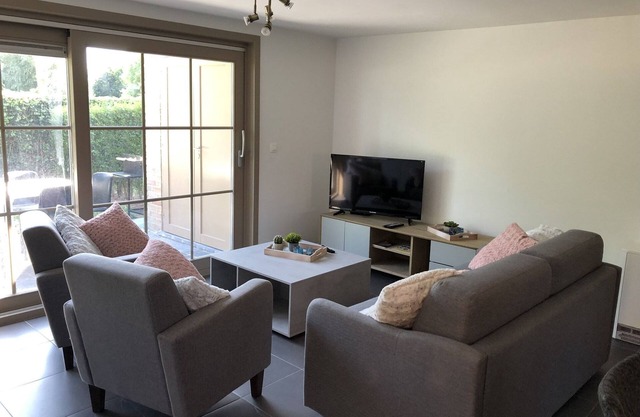 Holiday Home near Plopsaland and De Panne Beach