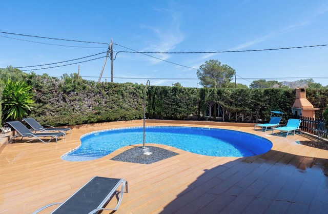 Holiday Home 'Villa Alpamar' with Private Pool, Wi-Fi and Air Conditioning