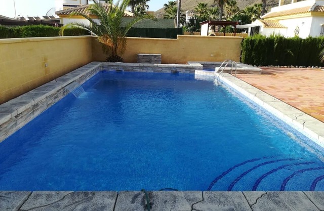 Holiday Home 'Villa Casa del Sol' with Mountain View, Pool and Wi-Fi