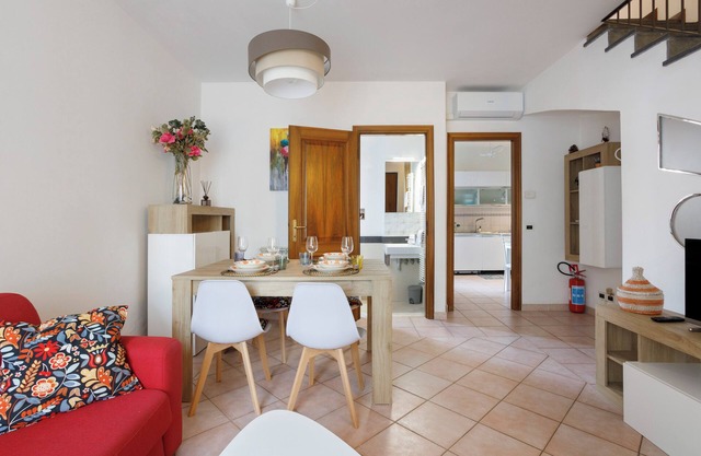 Holiday Home 'Villino Flora' with Wi-Fi and Air Conditioning