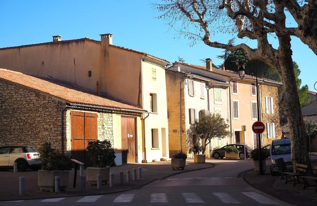Holiday home with private garden, Villes-sur-Auzon