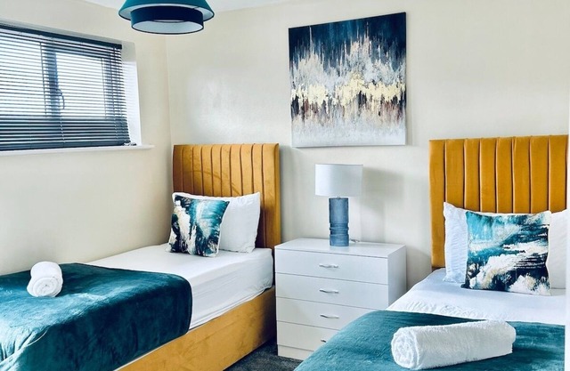 Holiday Home with Parking , Near Colchester Zoo