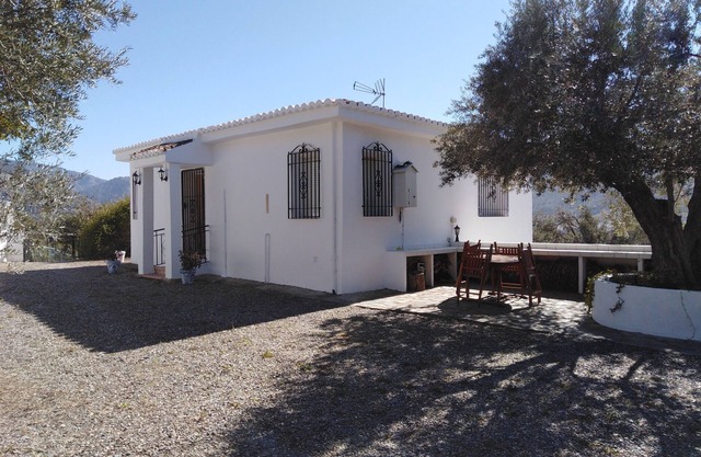 Holiday home with private pool in fantastic setting