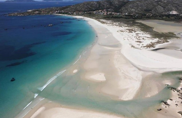 Holiday house Albeleiroas for 1 - 8 persons with 4 bedrooms - Holiday house