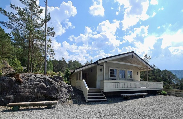 Holiday house Hebnes for 1 - 5 persons with 3 bedrooms - Holiday house