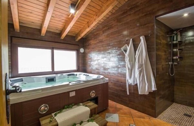 Holiday house Laroya for 1 - 4 persons with 2 bedrooms - Holiday home