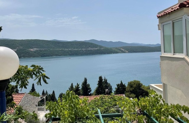 Holiday house Neum for 12 persons with 5 bedrooms - Holiday home