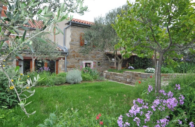 Holiday house Secovlje for 1 - 4 persons with 2 bedrooms - Twin house