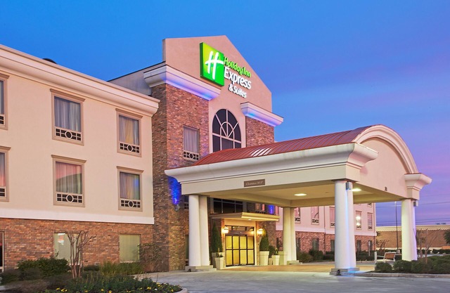 Holiday Inn Express Hotel & Suites Conroe I-45 North by IHG