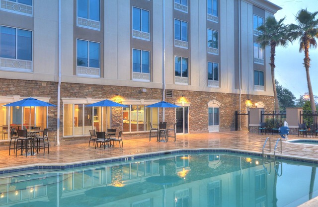Holiday Inn Express Hotel & Suites Mobile/Saraland by IHG