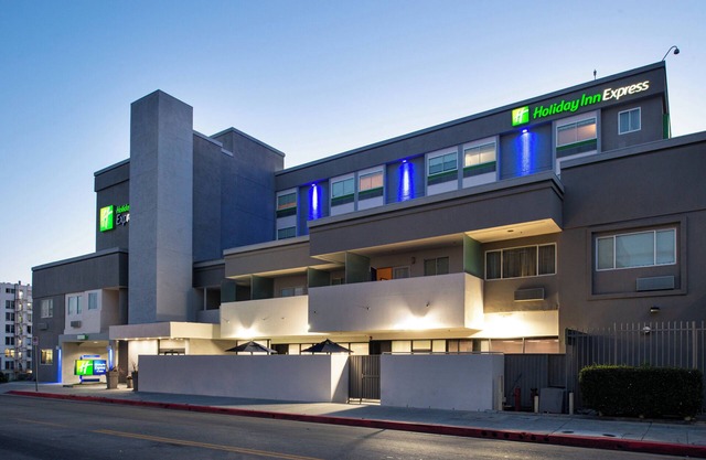 Holiday Inn Express Los Angeles Downtown West by IHG