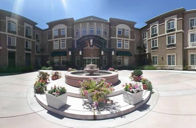 Holiday Inn Express® Windsor Sonoma Wine Country by IHG