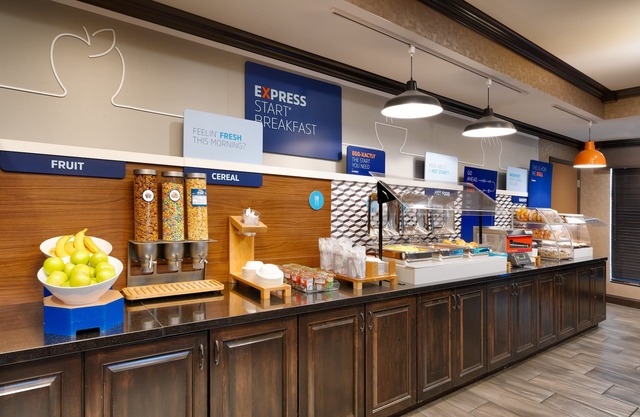 Holiday Inn Express & Suites Billings by IHG