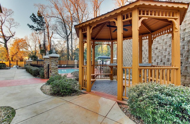 Holiday Inn Express & Suites Columbus – Fort Benning Maingate by IHG