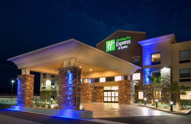 Holiday Inn Express & Suites Pahrump by IHG