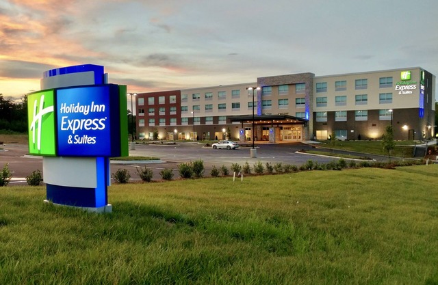 Holiday Inn Express & Suites Raleigh Airport - Brier Creek by IHG